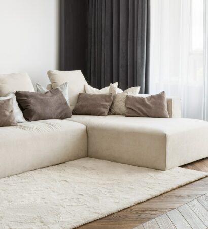 Sofy z funkcją spania – praktyczne rozwiązania do salonu